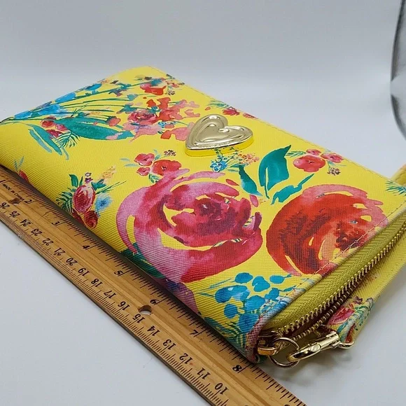 Betsey Johnson Yellow Floral Wristlet Clutch, GC, 8"x4.5". - Picture 9 of 10